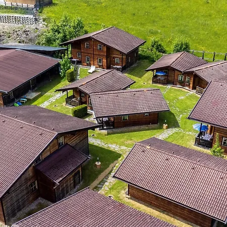 Urige Doppelhaushaelften 1 Und 2 Сasa de vacaciones Grafenweg