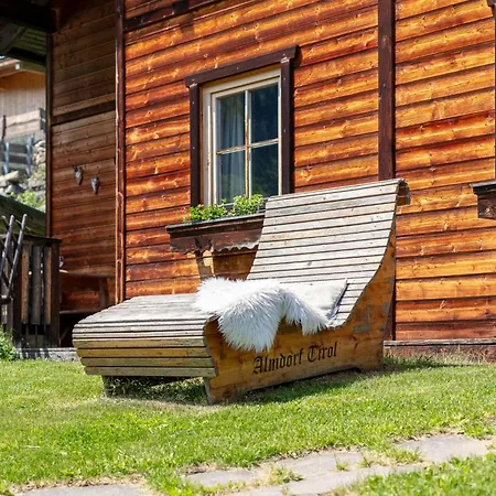 Сasa de vacaciones Urige Doppelhaushaelften 1 Und 2 Grafenweg